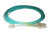 Duplexní patch kabel MM 50/125, OM3, LC-SC, LS0H, 7m